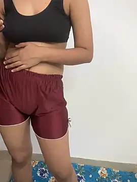Kyaara sexy6 online show from July 18, 9:45 am