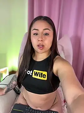 Im emiliee online show from July 27, 8:28 pm