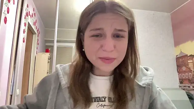 HwaTrippel online show from August 3, 5:07 pm