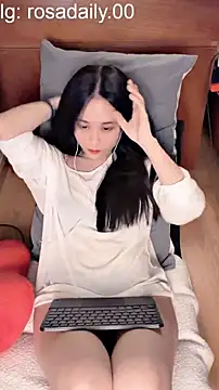 Rosane00 online show from July 1, 3:22 pm