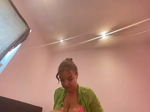 elina amara  online show from June 17, 2:29 pm