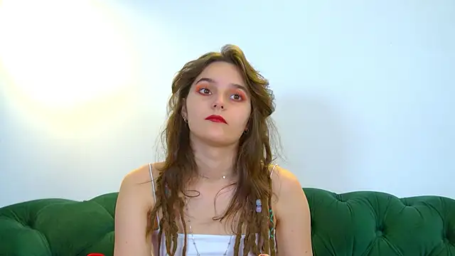 VictoriaVince online show from June 20, 6:28 am