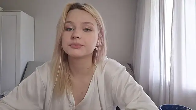 BloomMoon online show from July 3, 10:54 am