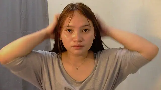 Fhwilloughbyxx online show from July 30, 4:13 am