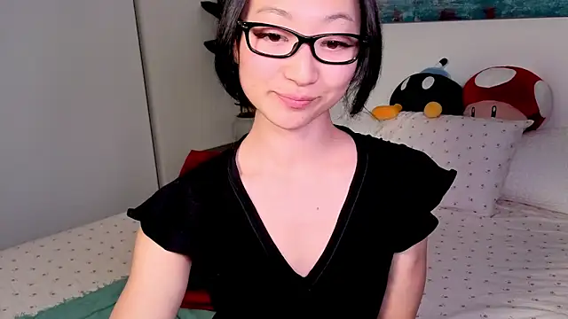 MySweetSofie online show from November 22, 7:44 am