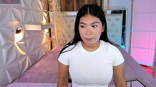 miss alice jones online show from August 9, 8:01 pm
