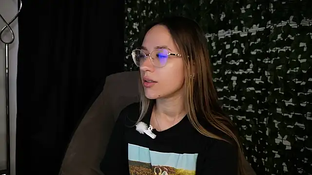 Nicole Bliss online show from July 22, 5:19 am