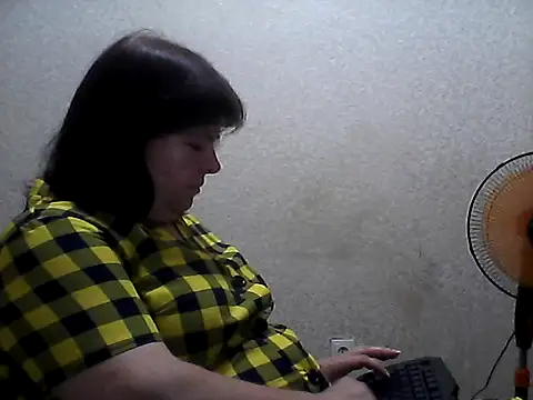 HannahAna39 online show from July 6, 12:10 pm