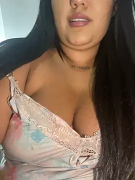 Valentina Tilly online show from July 5, 3:35 am