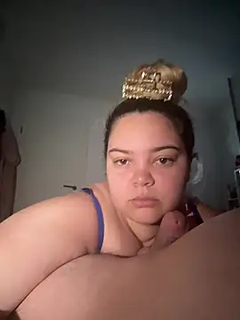 Nesliiiiii online show from July 7, 8:44 pm
