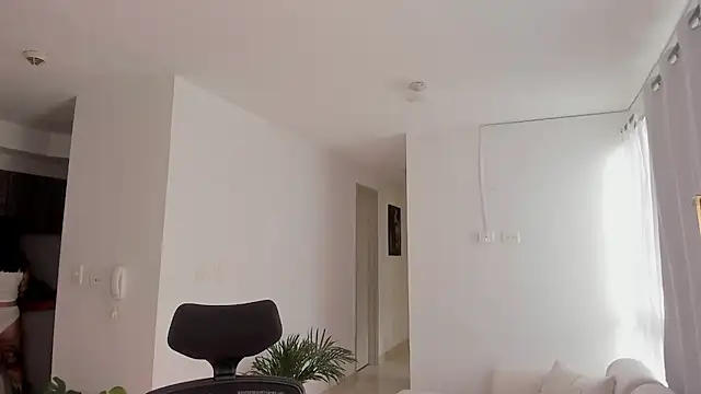 itsjade online show from July 2, 8:37 pm