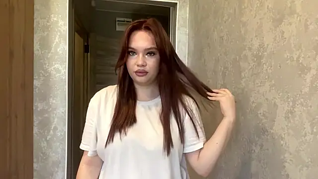MollyFenx online show from July 2, 10:10 am