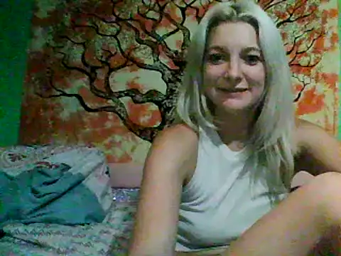 parislayd online show from June 30, 6:57 am