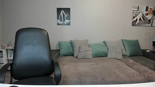 Linda Mur online show from July 15, 4:44 pm
