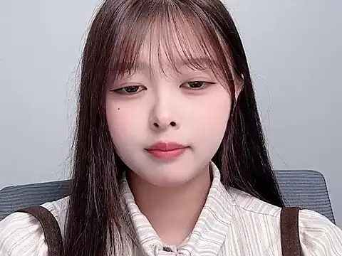 Winnie005 online show from July 16, 3:55 am