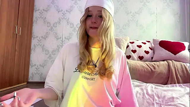 JenevaPacubas online show from July 16, 12:54 pm