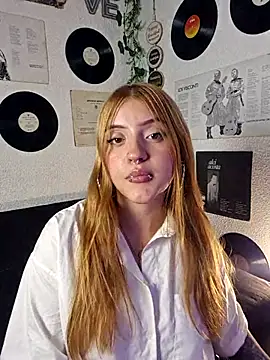 ValentinaDeAngelis online show from July 21, 8:09 pm