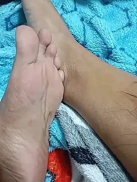 Hurtad 12 online show from August 3, 1:28 pm