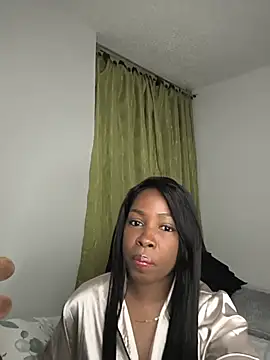 RavenJenner online show from August 2, 1:19 am