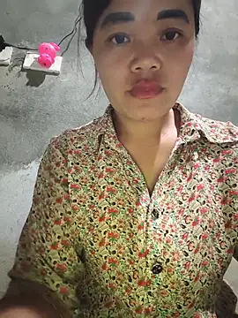 Thuy-top online show from July 27, 1:41 pm