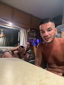 COPPIAGAYHOT online show from July 30, 10:54 pm