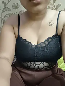 Demiellis s online show from August 4, 5:52 pm