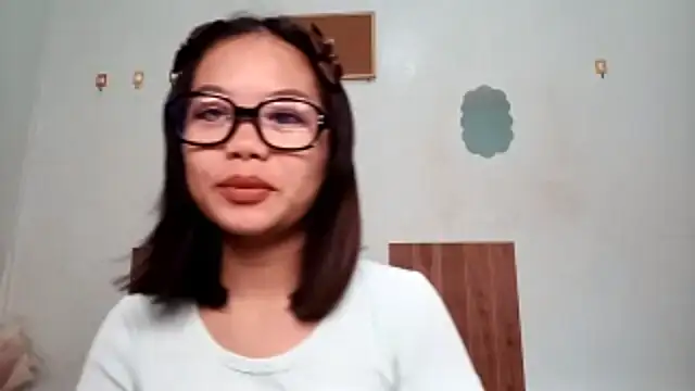 YunaSato online show from August 4, 6:19 am