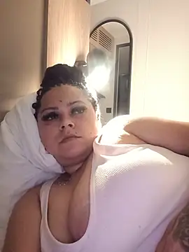 Vanessa3012 online show from August 5, 8:15 pm