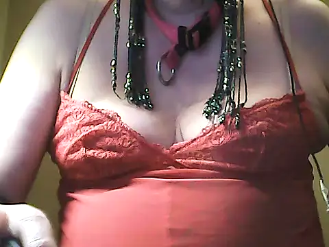 sissy sarah online show from February 4, 4:54 pm