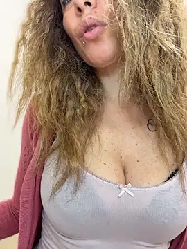 sexylenia online show from May 12, 12:23 pm