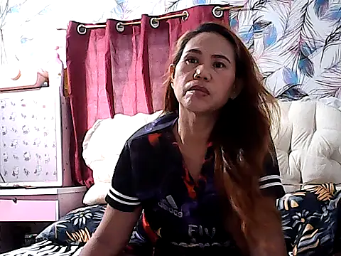 lovely-asian online show from June 5, 9:37 am