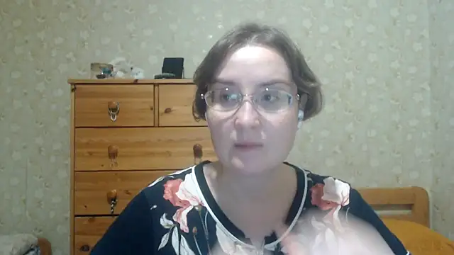 Smart Rose online show from April 4, 9:46 pm