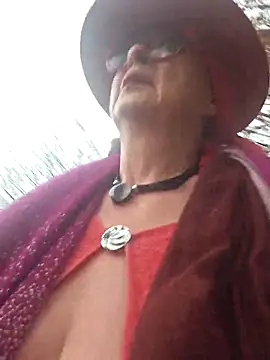 MucMilf59 online show from November 9, 2:35 pm