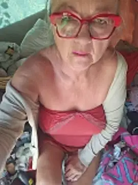 MucMilf59 online show from May 25, 7:29 am