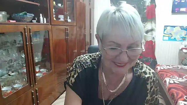 JenaCheim online show from October 2, 7:08 pm