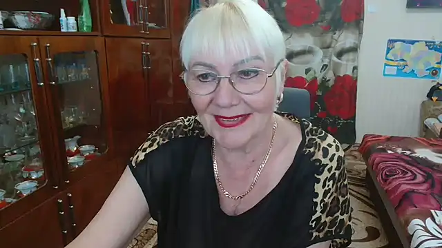 JenaCheim online show from May 1, 7:33 am