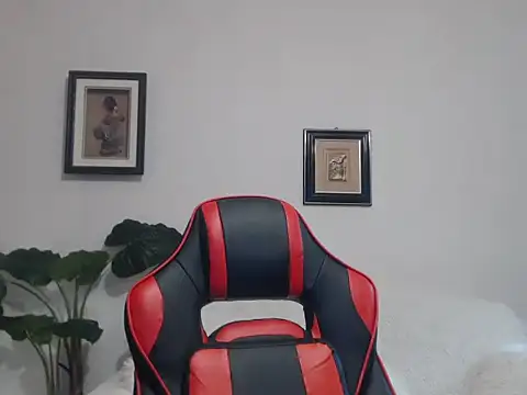 onlyforyoujasmine online show from April 15, 9:15 pm