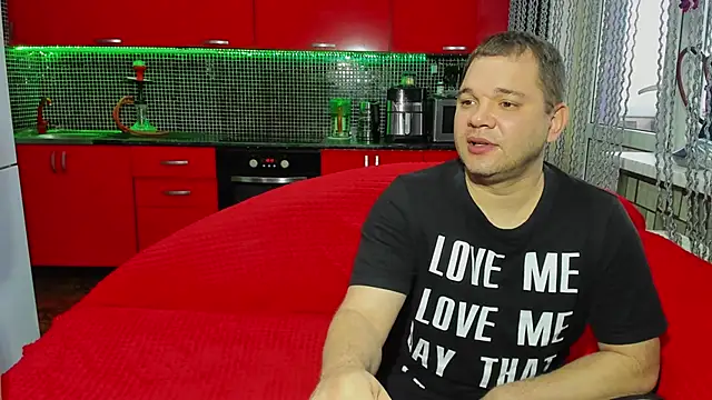 sladkayapara2019 online show from May 5, 7:11 am