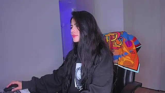 Lisegg  online show from November 18, 8:10 pm