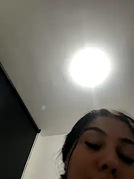 adrianalobo online show from October 15, 2:47 am