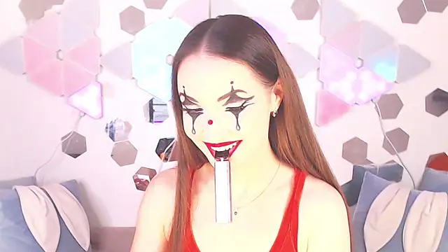 LexiKiss online show from October 29, 8:00 pm