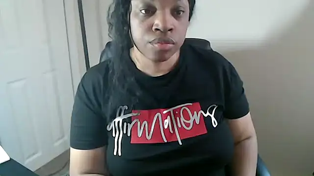 Sexymona1218 online show from May 18, 1:39 pm