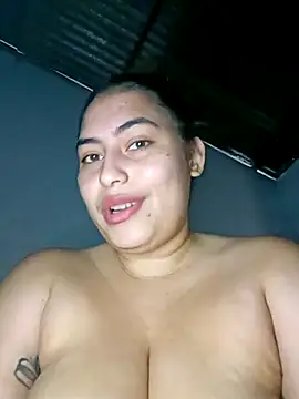 xandra252 online show from May 23, 8:18 pm
