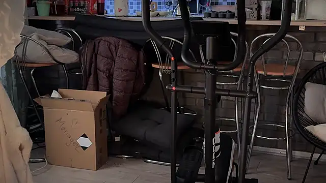 Monageil online show from October 18, 9:56 am