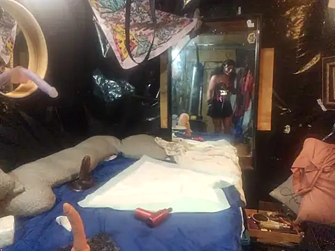 sissyvee online show from November 1, 7:23 am