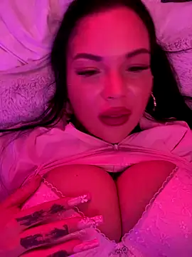  MelinaCurves  online show from October 5, 9:20 pm