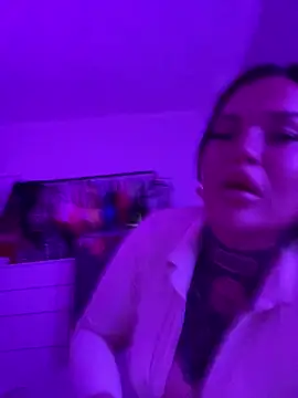  MelinaCurves  online show from May 19, 3:24 am