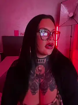  MelinaCurves  online show from May 12, 9:43 pm