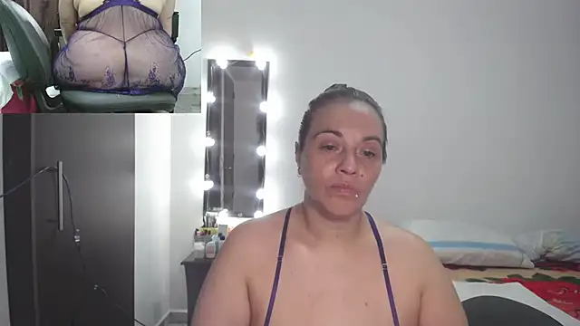 zoe hotxxx online show from October 29, 1:47 pm