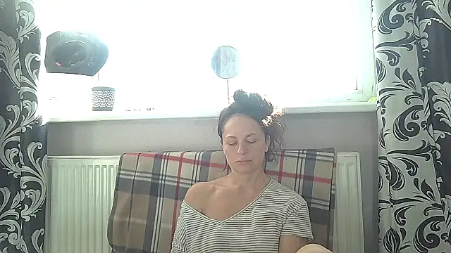 LindaStarS online show from May 11, 2:56 pm